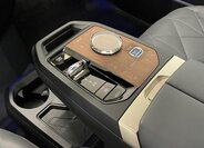 BMW iX 5