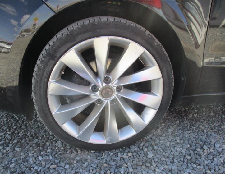 Škoda Superb Kombi 1,6 l 77 kw