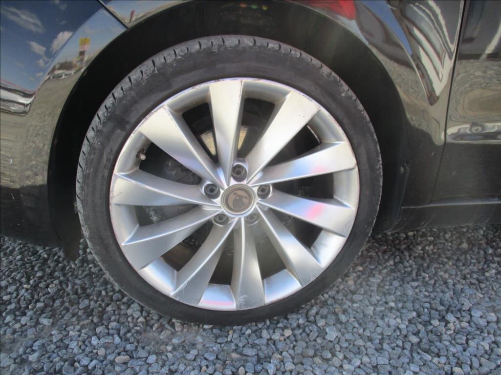 Škoda Superb Kombi 1,6 l 77 kw