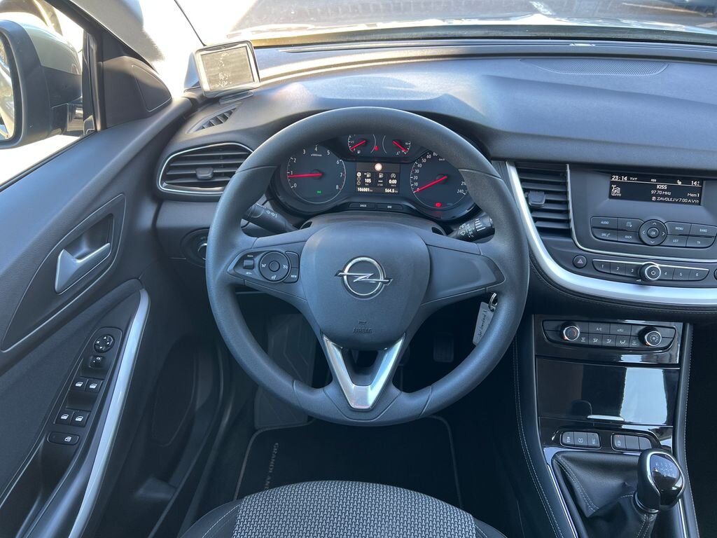 Opel Grandland X Hatchback 1,2 l 96 kw