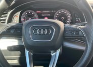 Audi SQ8 27