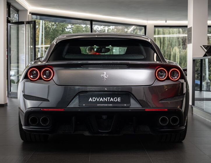 Ferrari GTC4 Lusso 3