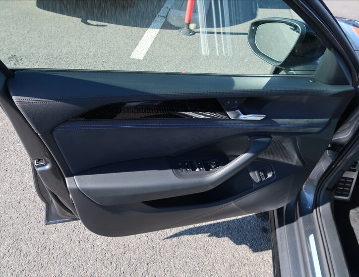 Volkswagen Passat Kombi 1,5 l 130 kw