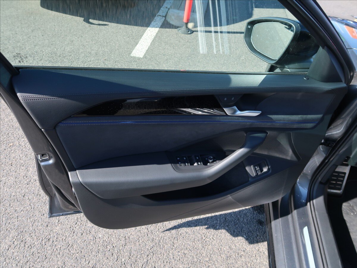 Volkswagen Passat Kombi 1,5 l 130 kw