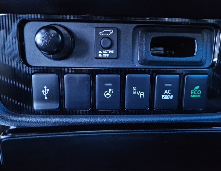 Mitsubishi Outlander SUV / Terénní 2,4 l 165 kw