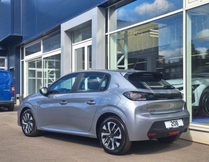 Peugeot 208 4