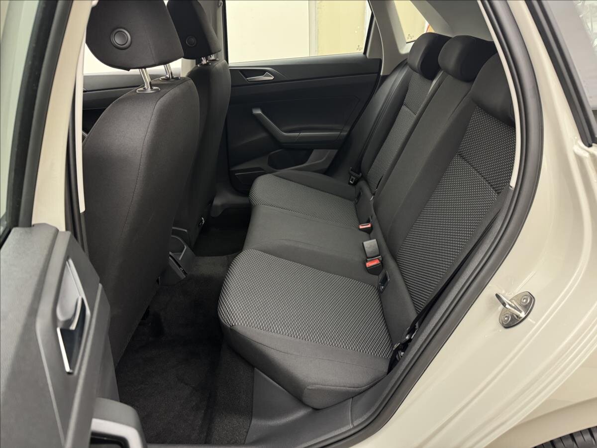 Volkswagen Polo Hatchback 999,0 59 kw