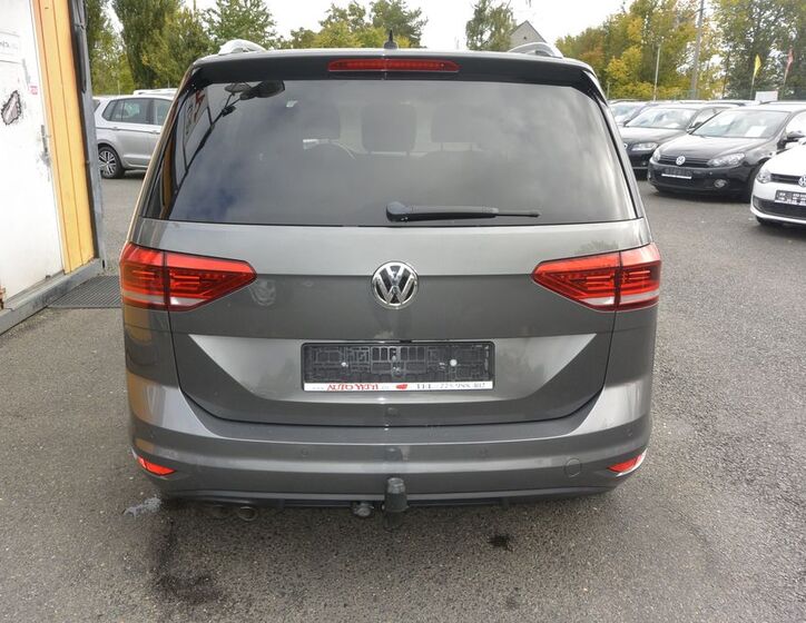 Volkswagen Touran 6