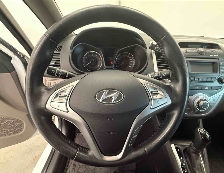 Hyundai ix20 SUV 1,6 l 91 kw
