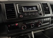 Volkswagen Transporter 22