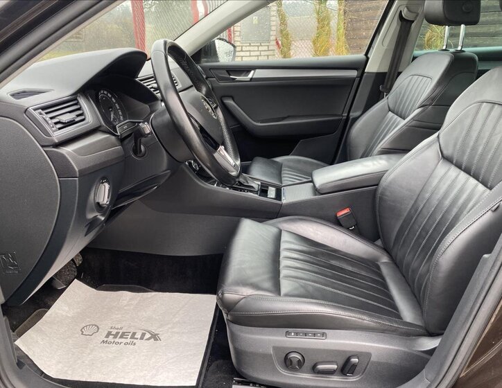 Škoda Superb Kombi 2,0 l 140 kw