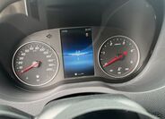 Mercedes-Benz Sprinter 11