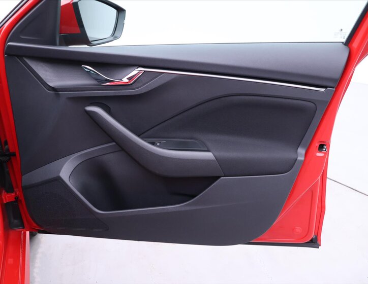 Škoda Kamiq SUV 999,0 70 kw