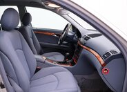 Mercedes-Benz Třídy E Sedan 2,7 l 130 kw