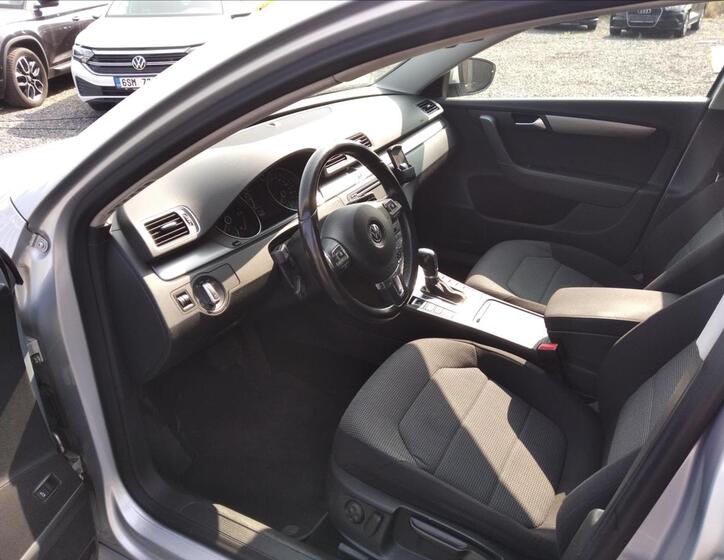 Volkswagen Passat 12