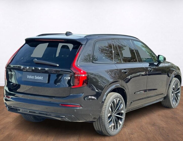Volvo XC90 SUV / Terénní 2,0 l 335 kw
