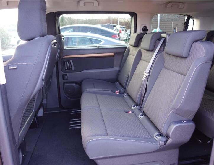 Toyota ProAce Verso 11