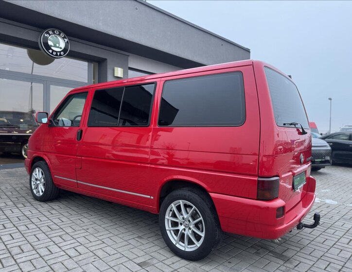 Volkswagen Multivan 8