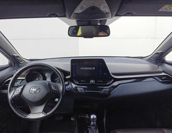 Toyota C-HR Hatchback 1,8 l 72 kw