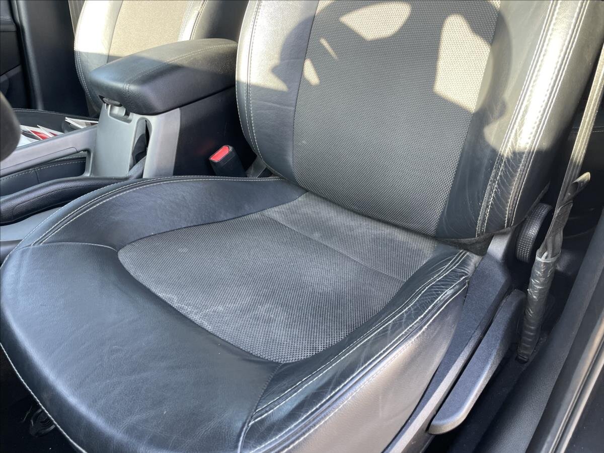 KIA Sportage SUV / Terénní 2,0 l 135 kw