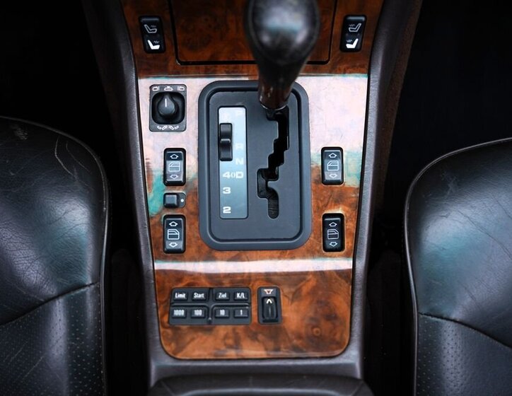 Mercedes-Benz Třídy S Sedan 3,2 l 170 kw