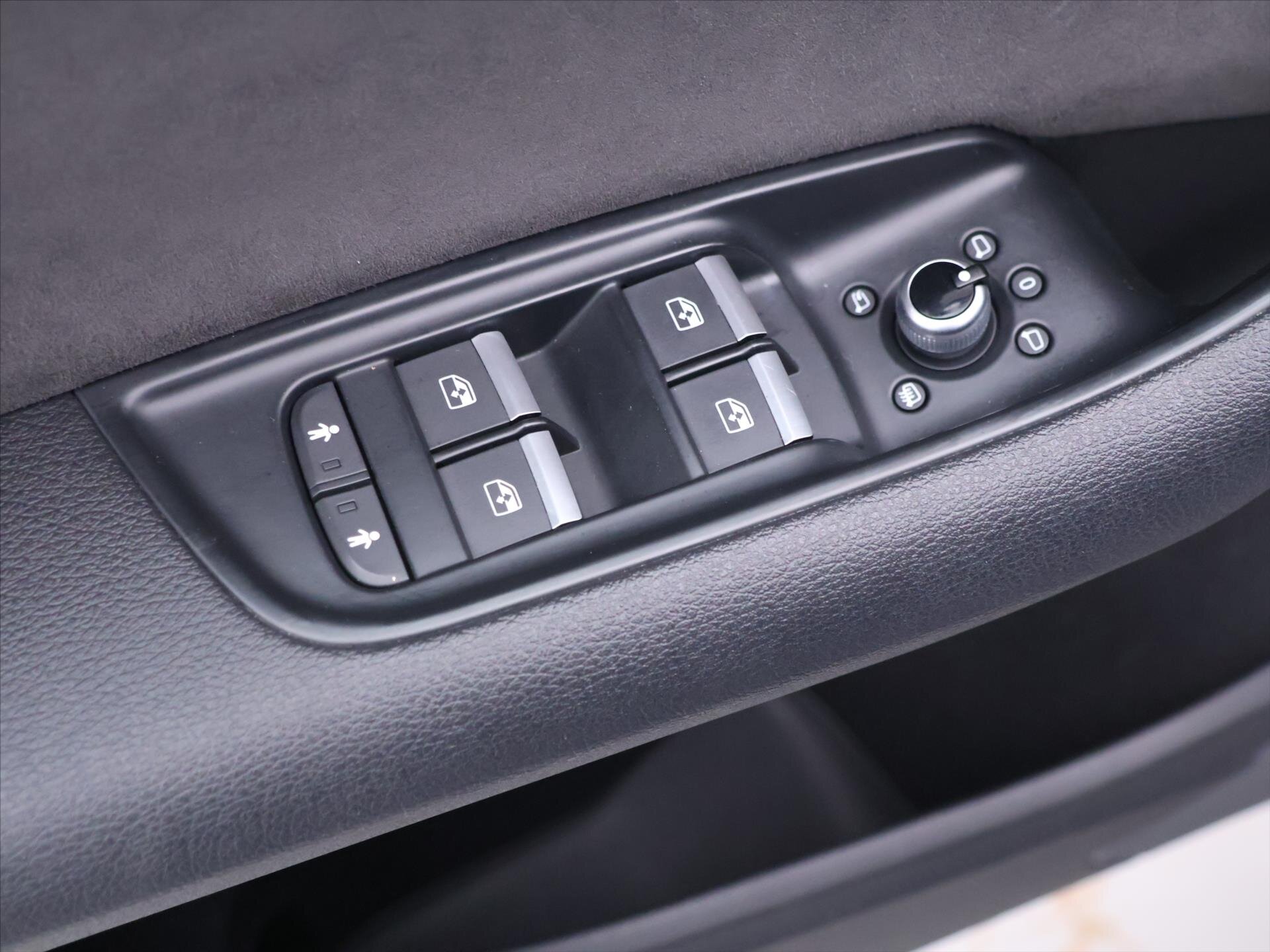 Audi Q7 SUV / Terénní 3,0 l 200 kw