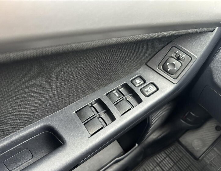 Mitsubishi Lancer Sedan 1,8 l 105 kw