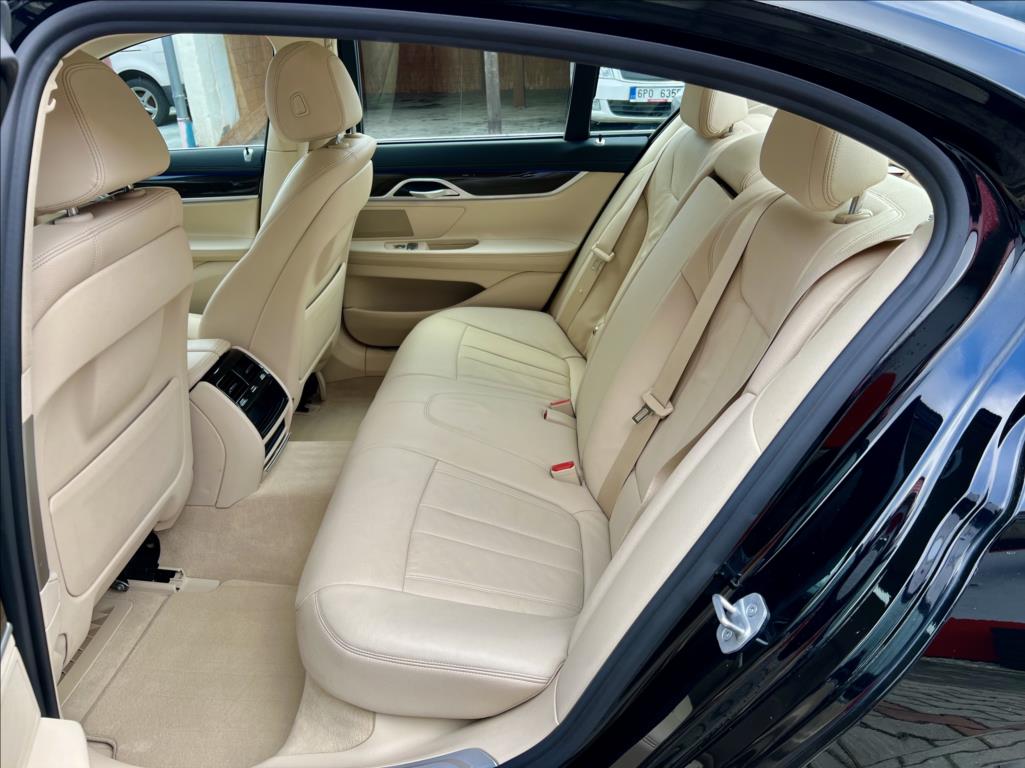 BMW Řada 7