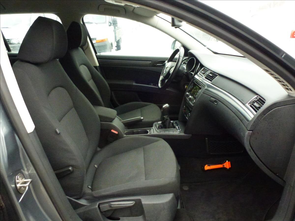 Škoda Superb Kombi 1,6 l 77 kw