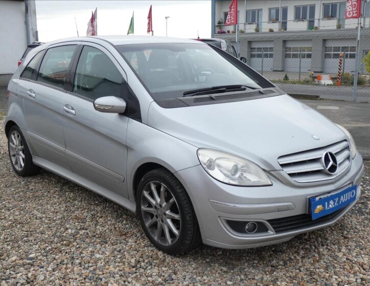 Mercedes-Benz Třídy B Hatchback 2,0 l 80 kw