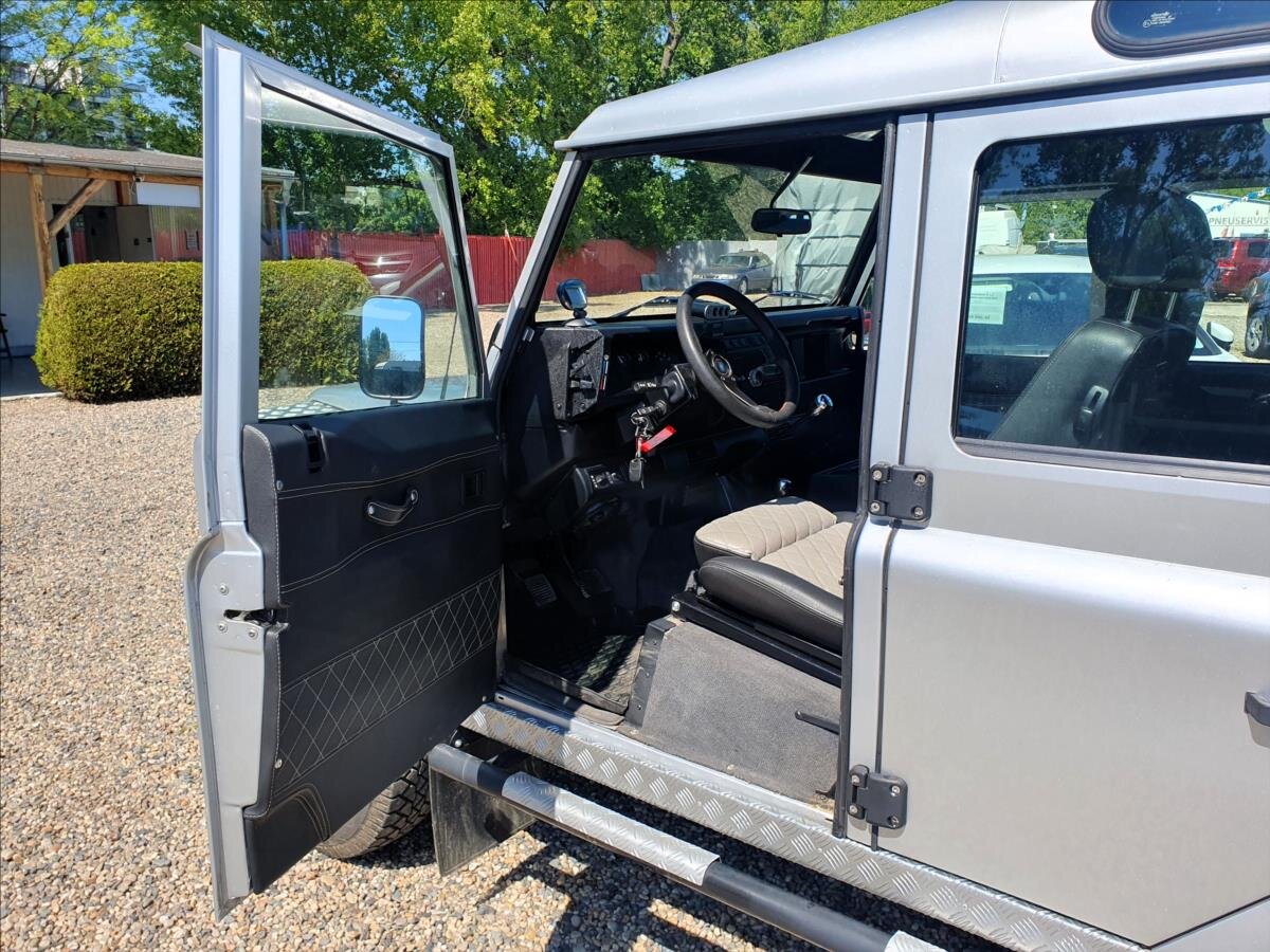 Land Rover Defender Ostatní 2,5 l 90 kw