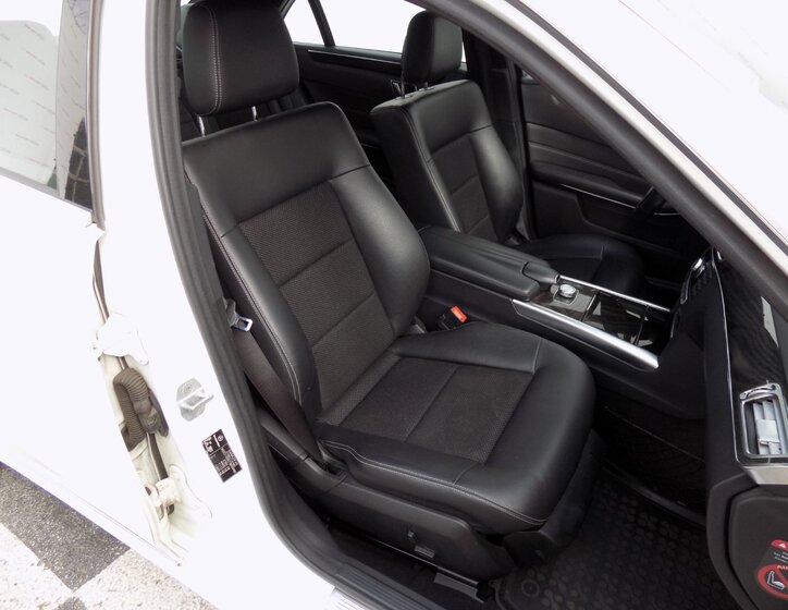 Mercedes-Benz Třídy E Sedan / Limuzína 2,1 l 125 kw