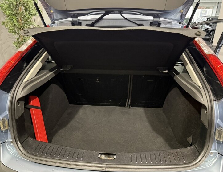 Ford Focus Hatchback 1,6 l 74 kw