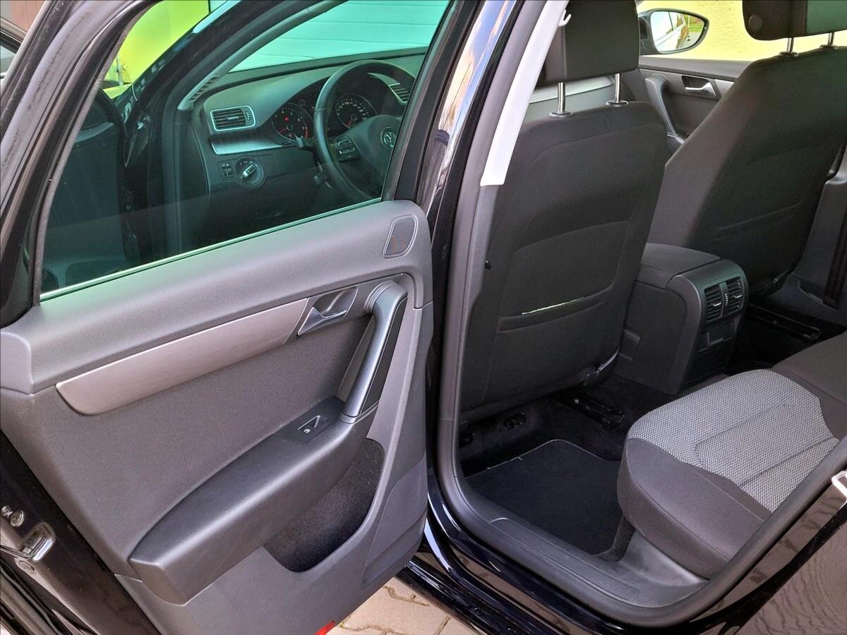 Volkswagen Passat Kombi 1,4 l 90 kw