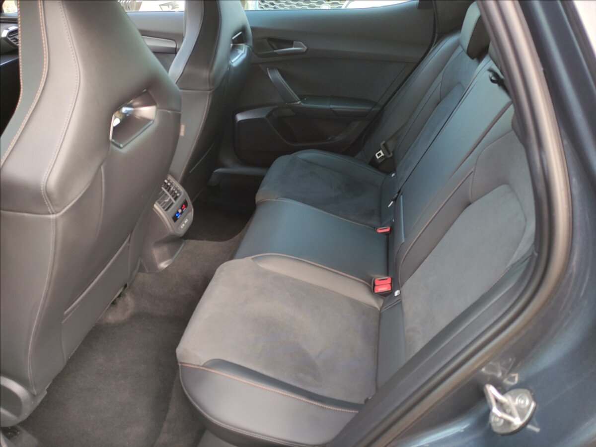 Cupra Formentor SUV / Terénní 2,0 l 245 kw