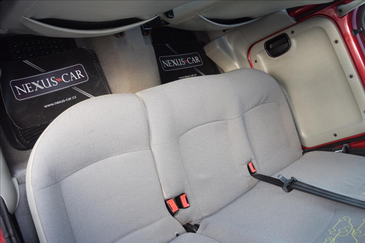 Renault Kangoo Kombi 1,1 l 55 kw