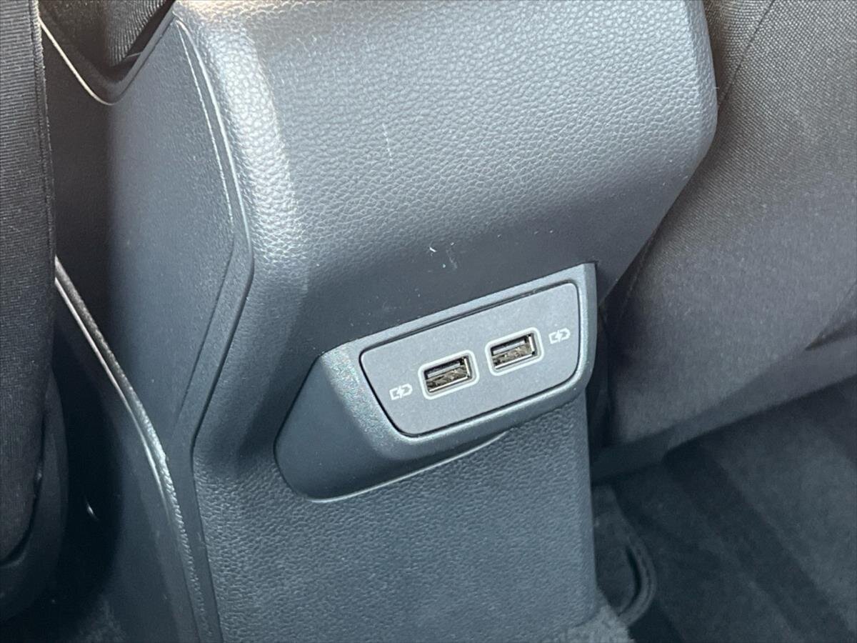 Volkswagen Polo Hatchback 999,0 85 kw