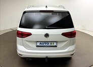 Volkswagen Touran 5