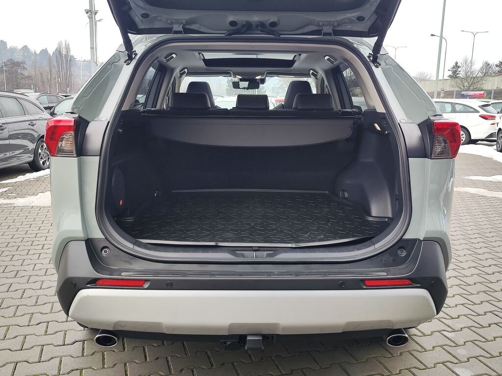 Toyota RAV4 Kombi 2,5 l 131 kw