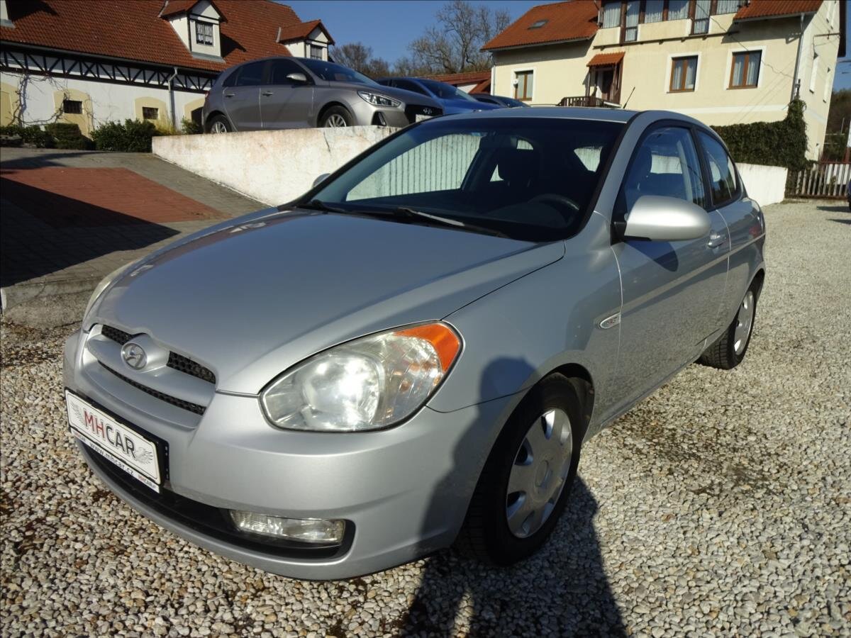 Hyundai Accent Hatchback 1,4 l 71 kw