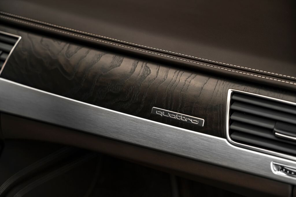 Audi A8 Sedan 4,1 l 283 kw