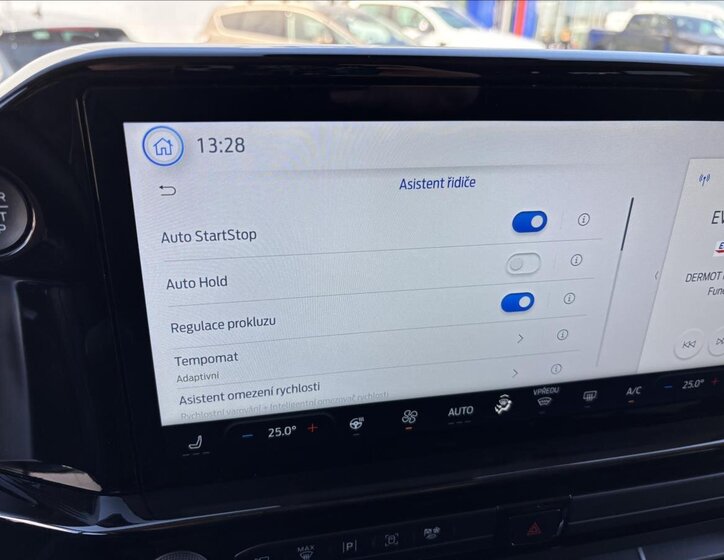 Ford Tourneo Custom Kombi 2,0 l 125 kw