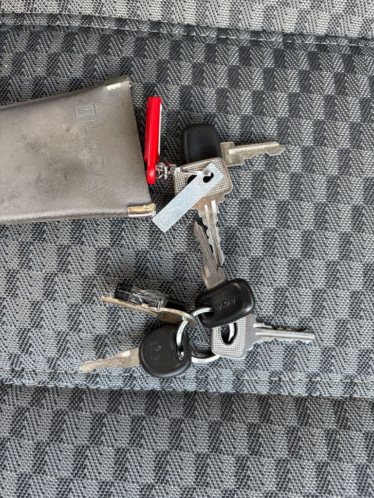 Lada Niva SUV / Terénní 1,7 l 60 kw