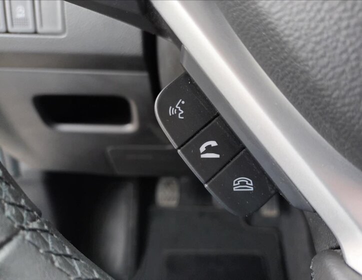 Suzuki Vitara SUV 1,4 l 103 kw