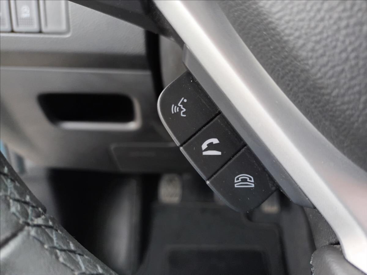 Suzuki Vitara SUV 1,4 l 103 kw