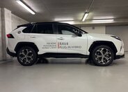 Toyota RAV4 SUV 2,5 l 228 kw