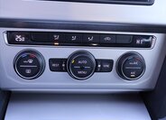 Volkswagen Passat Sedan / Limuzína 1,4 l 110 kw