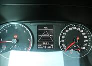 Volkswagen Multivan 32