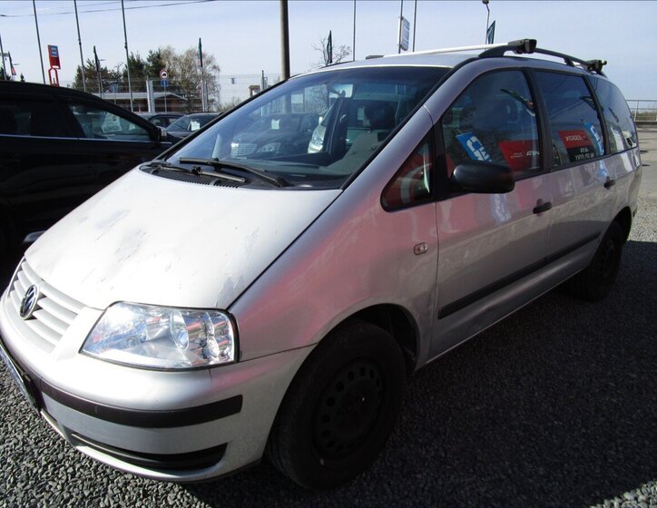 Volkswagen Sharan Kombi 1,9 l 85 kw