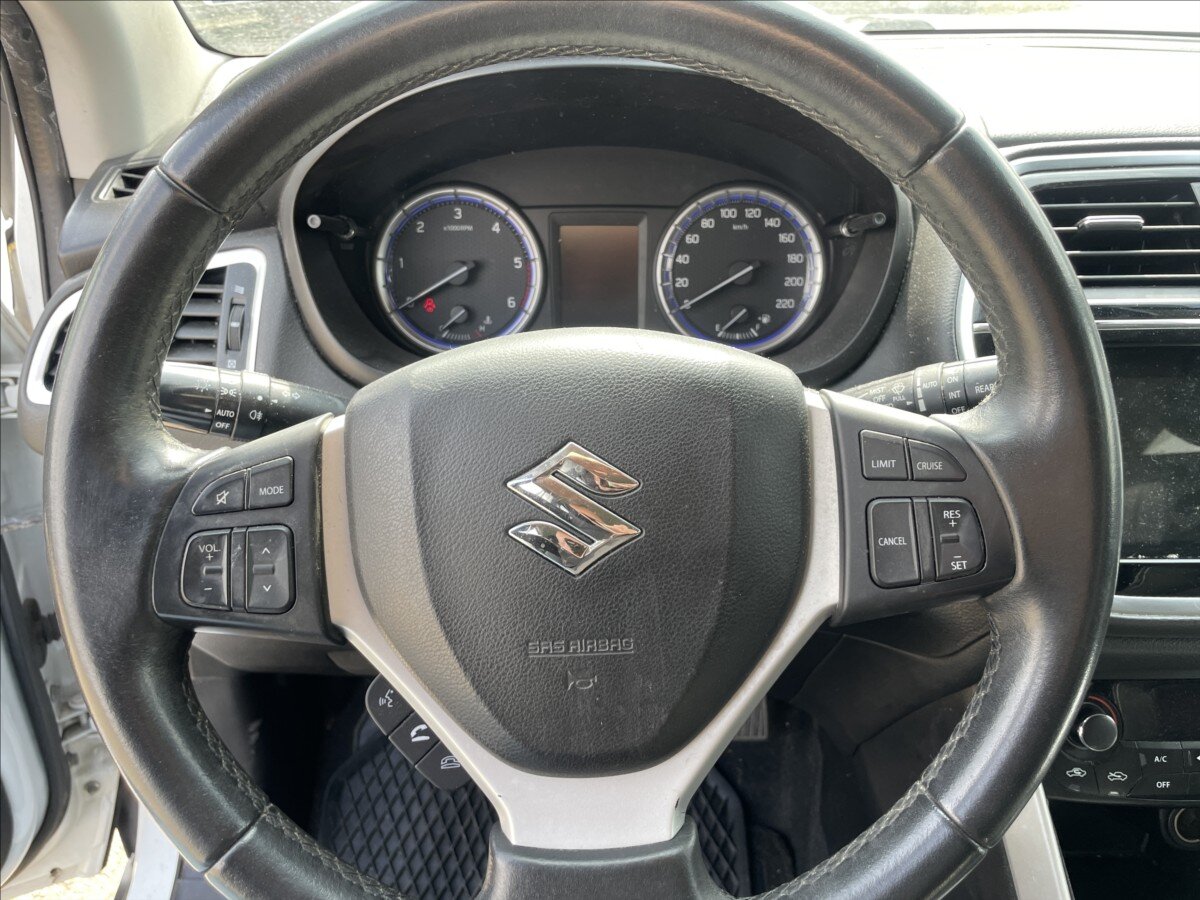 Suzuki SX4 S-Cross SUV / Terénní 3,0 l 88 kw